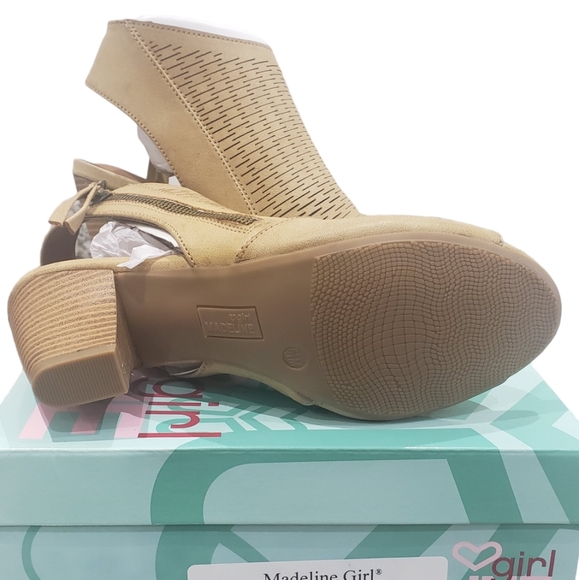 Madeline Girl shoes size 6.5 M, Wishes Butterscotch color - Picture 2 of 4